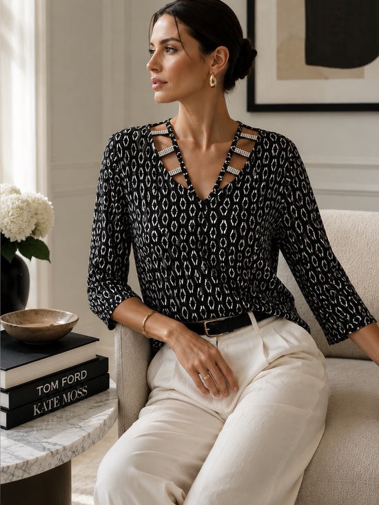 89th & Madison Tops - 89th + Madison Black & White Patterned V-Neck Women's Top with Cutout Detail L